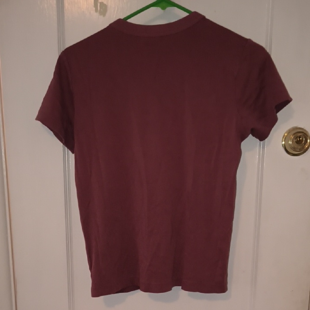 Uniqlo | Women's Short Sleeve Tee - Burgundy - Picture 4 of 4